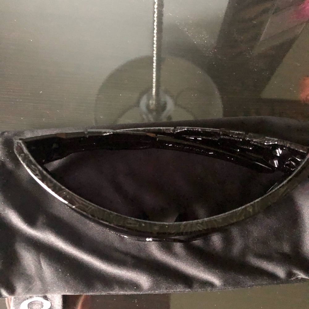 Men’s Oakley sunglasses - Picture 6 of 6